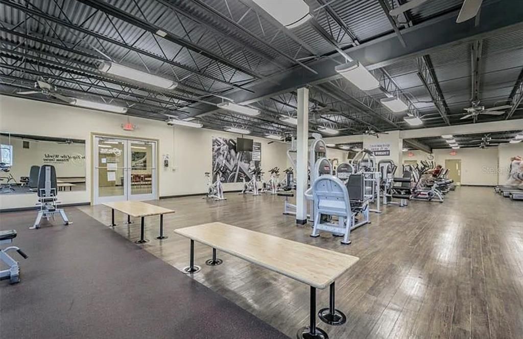 For Rent: $1,600 (2 beds, 1 baths, 1100 Square Feet)