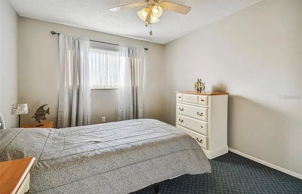 For Rent: $1,600 (2 beds, 1 baths, 1100 Square Feet)