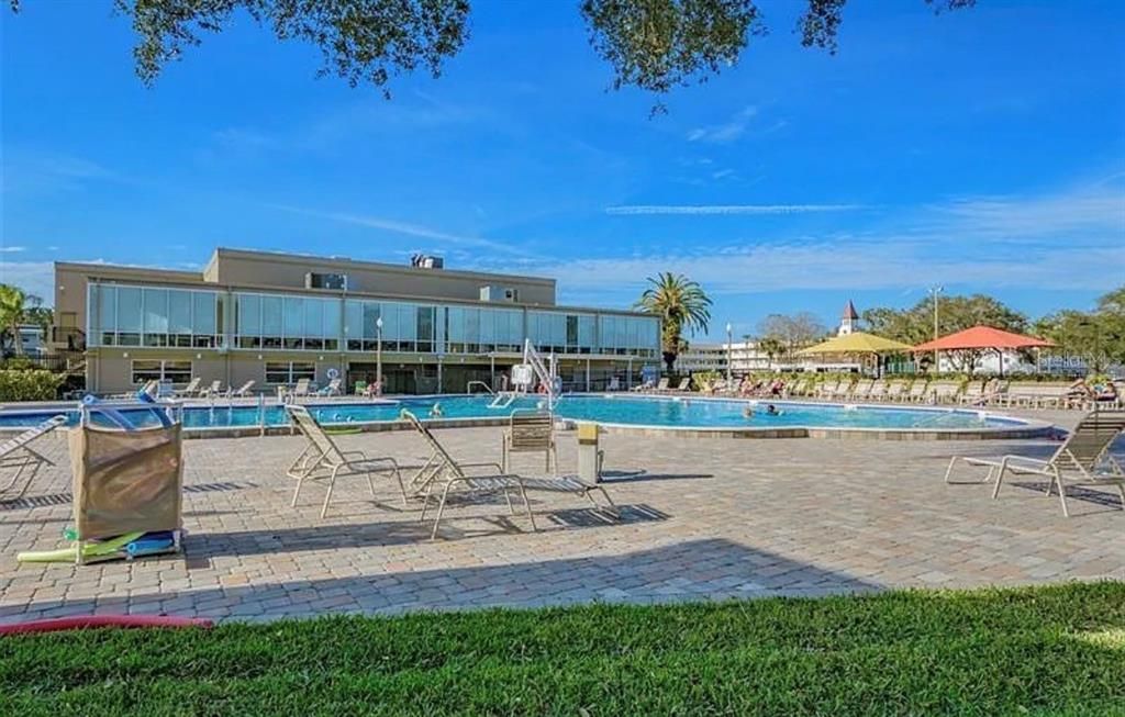 For Rent: $1,600 (2 beds, 1 baths, 1100 Square Feet)