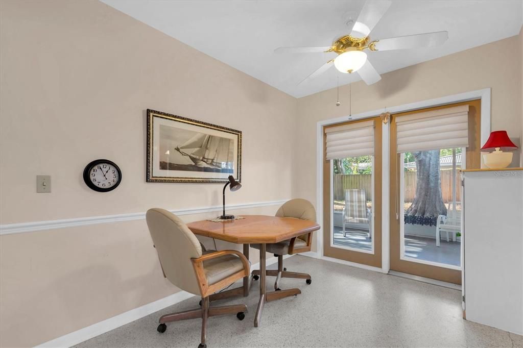 For Sale: $365,000 (2 beds, 2 baths, 1157 Square Feet)