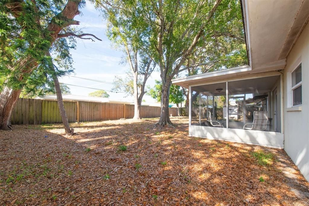 For Sale: $365,000 (2 beds, 2 baths, 1157 Square Feet)