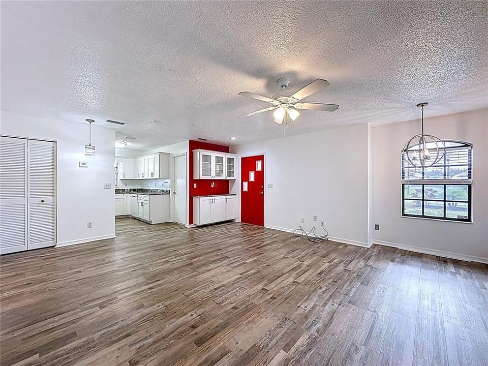 En Venta: $149,000 (2 camas, 1 baños, 902 Pies cuadrados)