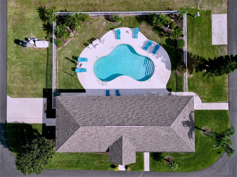 На продажу: $149,000 (2 спален, 1 ванн, 902 Квадратных фут)