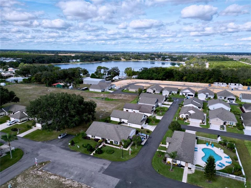 На продажу: $149,000 (2 спален, 1 ванн, 902 Квадратных фут)