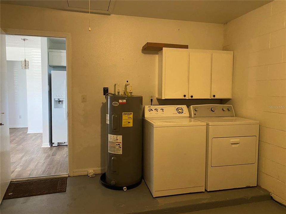 На продажу: $149,000 (2 спален, 1 ванн, 902 Квадратных фут)