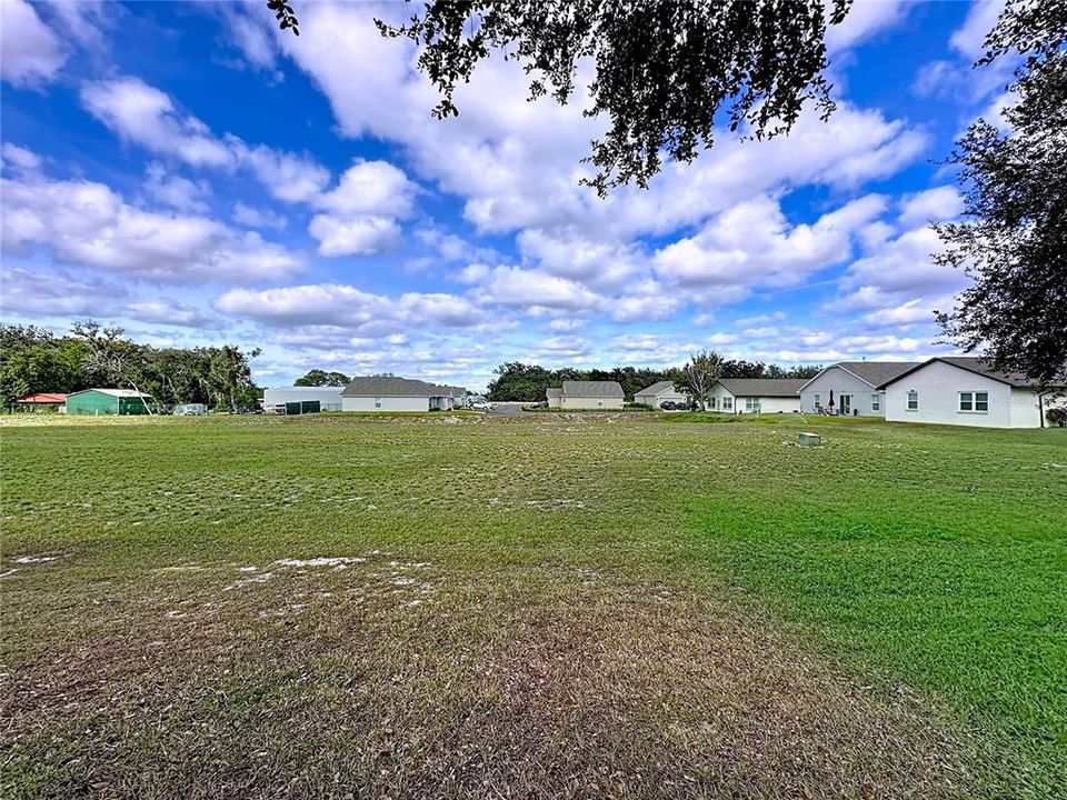 На продажу: $149,000 (2 спален, 1 ванн, 902 Квадратных фут)