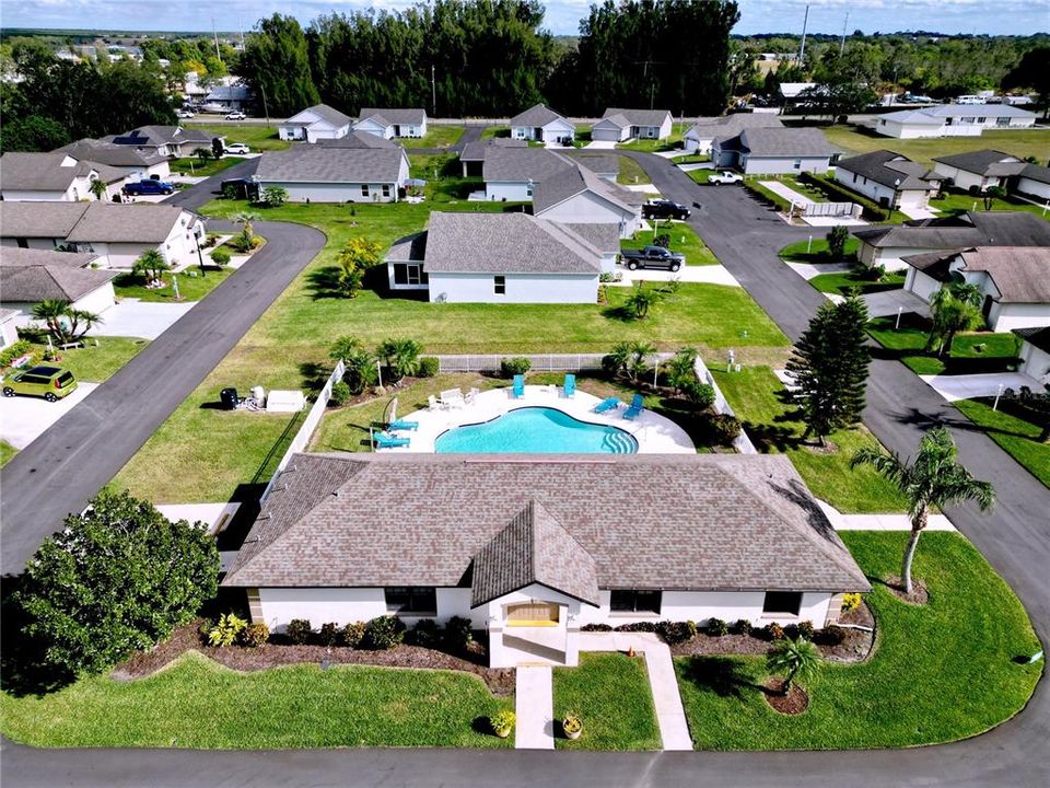 На продажу: $149,000 (2 спален, 1 ванн, 902 Квадратных фут)