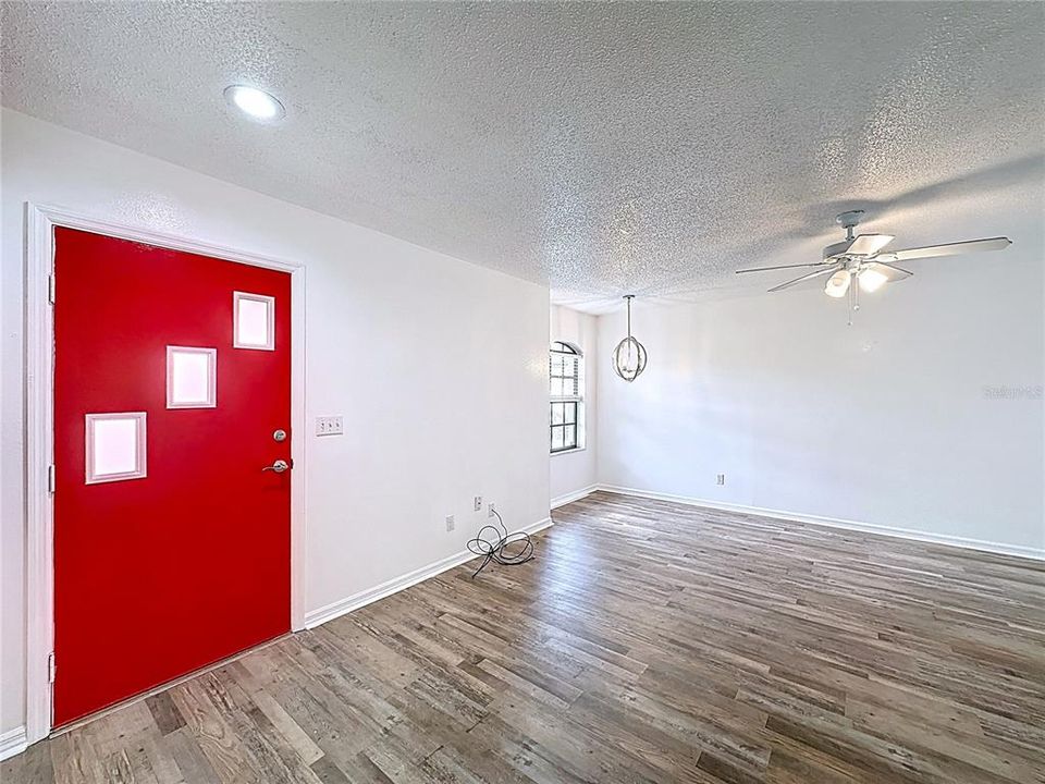 En Venta: $149,000 (2 camas, 1 baños, 902 Pies cuadrados)