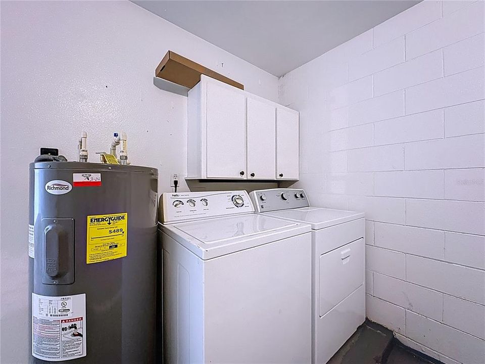 На продажу: $149,000 (2 спален, 1 ванн, 902 Квадратных фут)