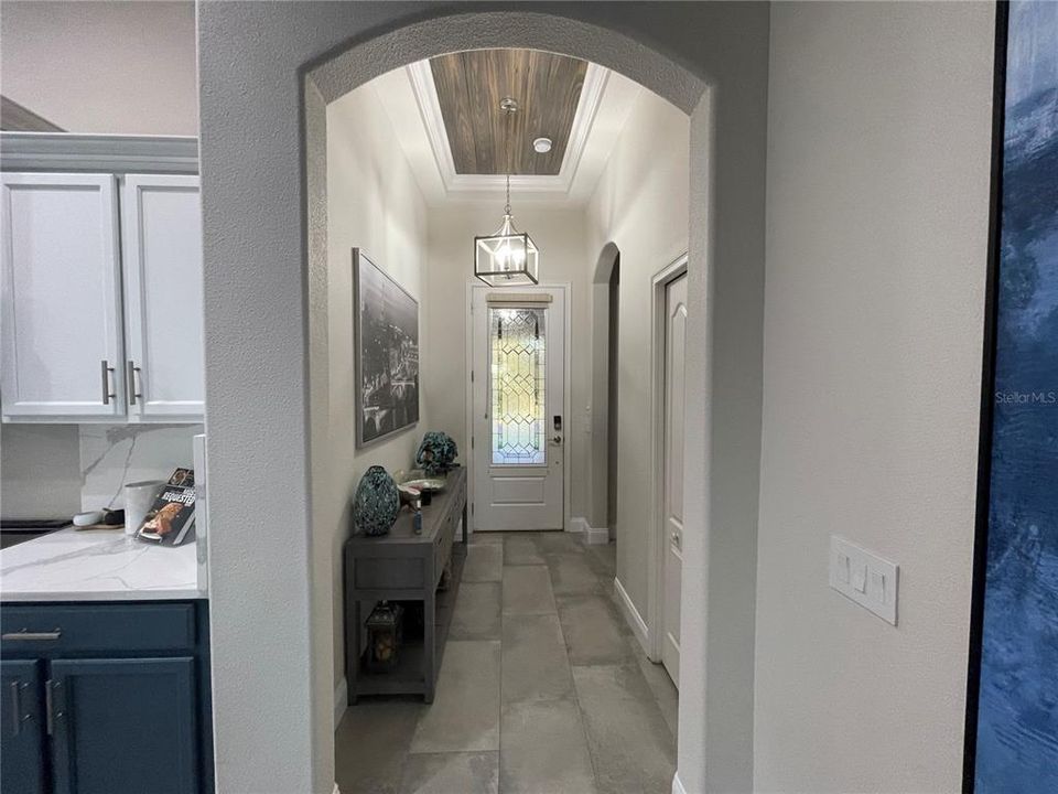 For Rent: $3,050 (4 beds, 2 baths, 1998 Square Feet)