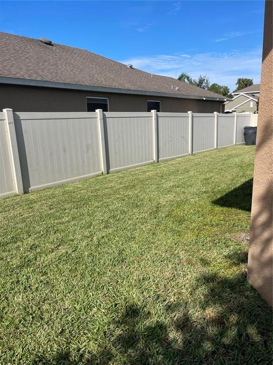 For Rent: $3,050 (4 beds, 2 baths, 1998 Square Feet)