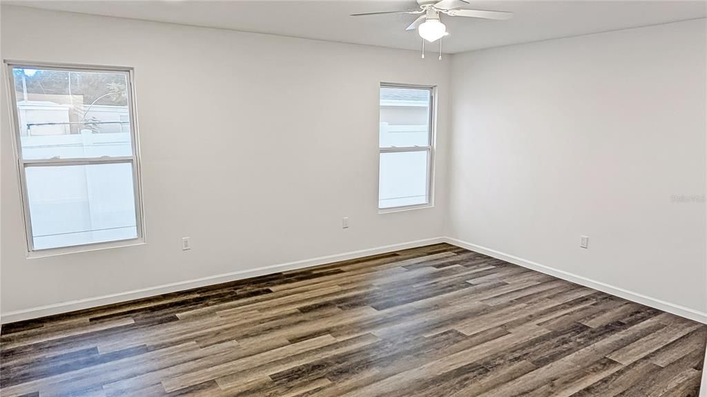 For Sale: $409,925 (4 beds, 2 baths, 1840 Square Feet)