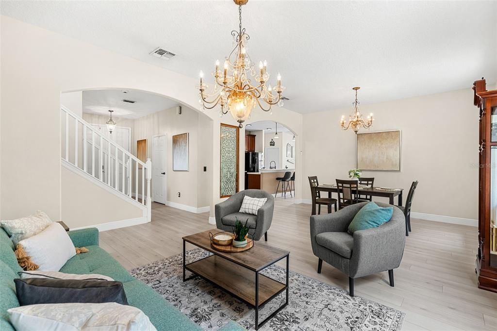 待售: $610,000 (5 贝兹, 3 浴室, 3493 平方英尺)