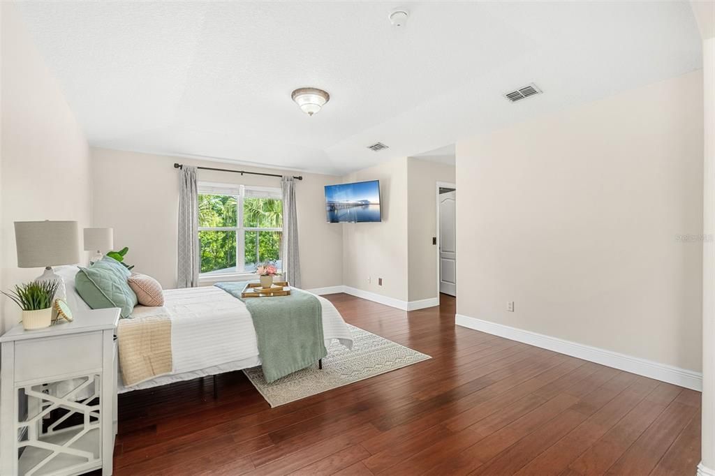 待售: $610,000 (5 贝兹, 3 浴室, 3493 平方英尺)