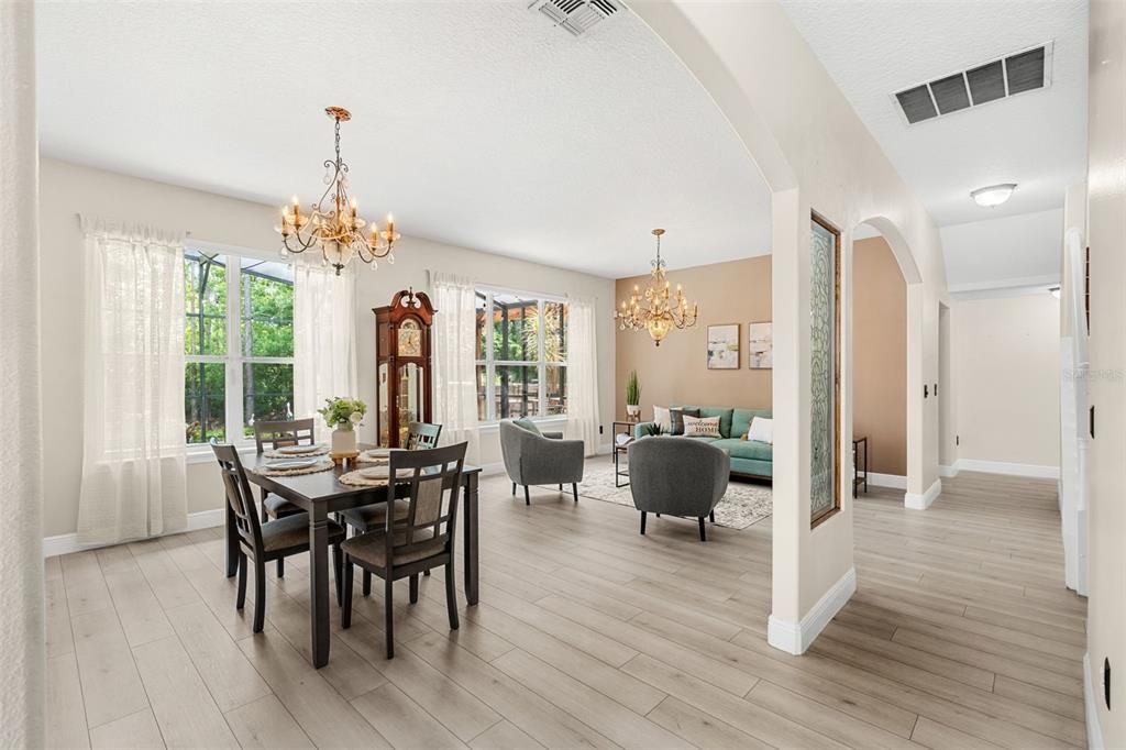 待售: $610,000 (5 贝兹, 3 浴室, 3493 平方英尺)