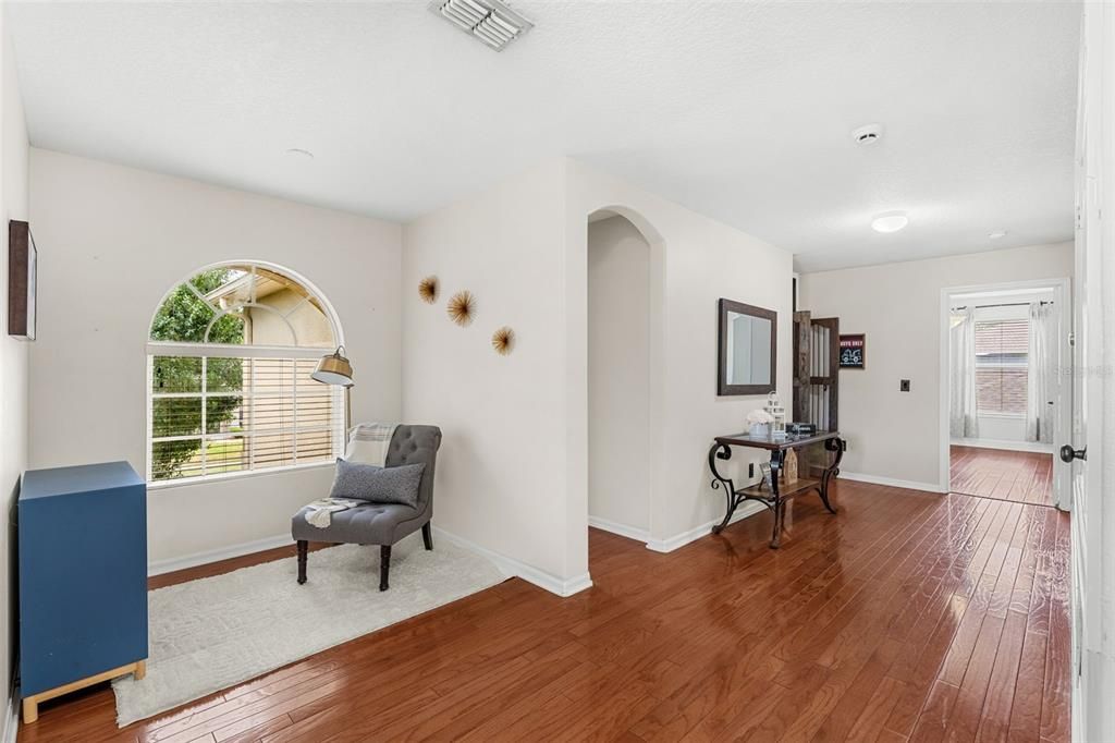 待售: $610,000 (5 贝兹, 3 浴室, 3493 平方英尺)