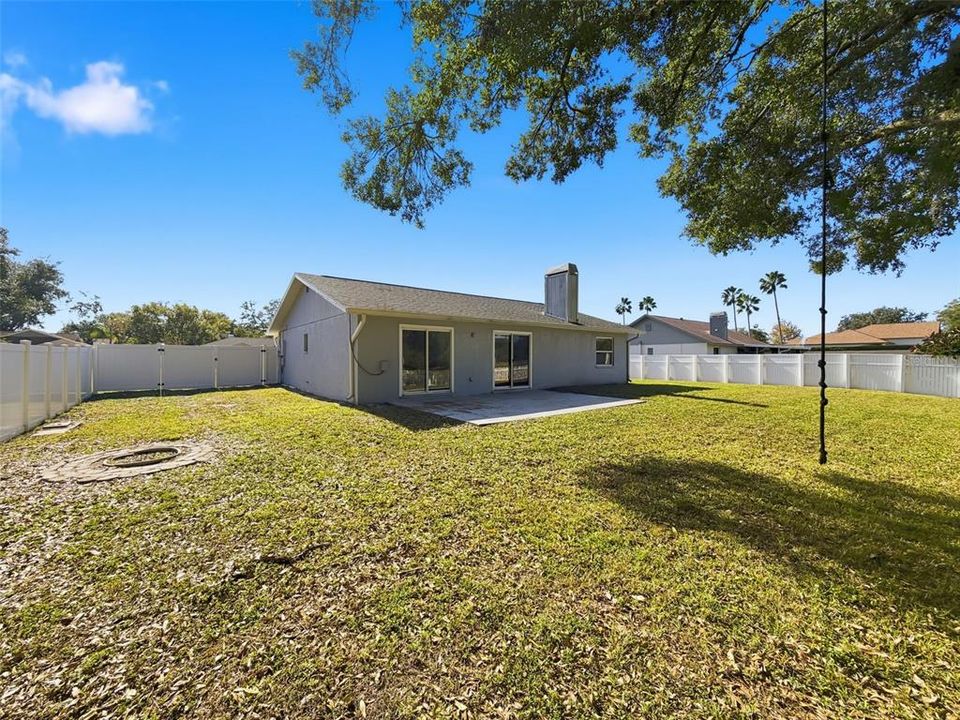 For Sale: $380,000 (4 beds, 2 baths, 1399 Square Feet)