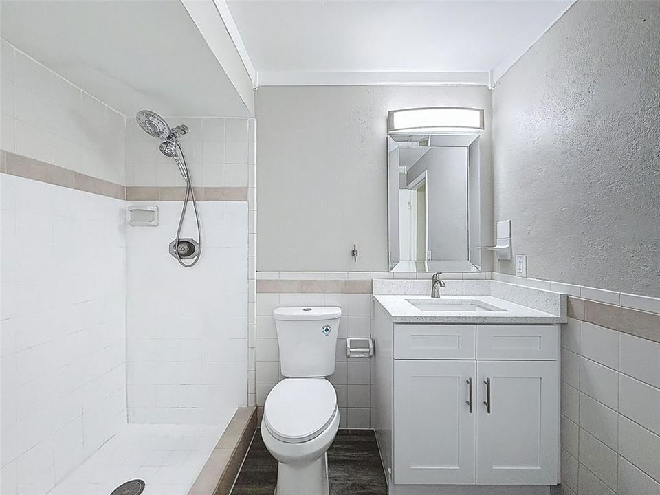 For Sale: $380,000 (4 beds, 2 baths, 1399 Square Feet)