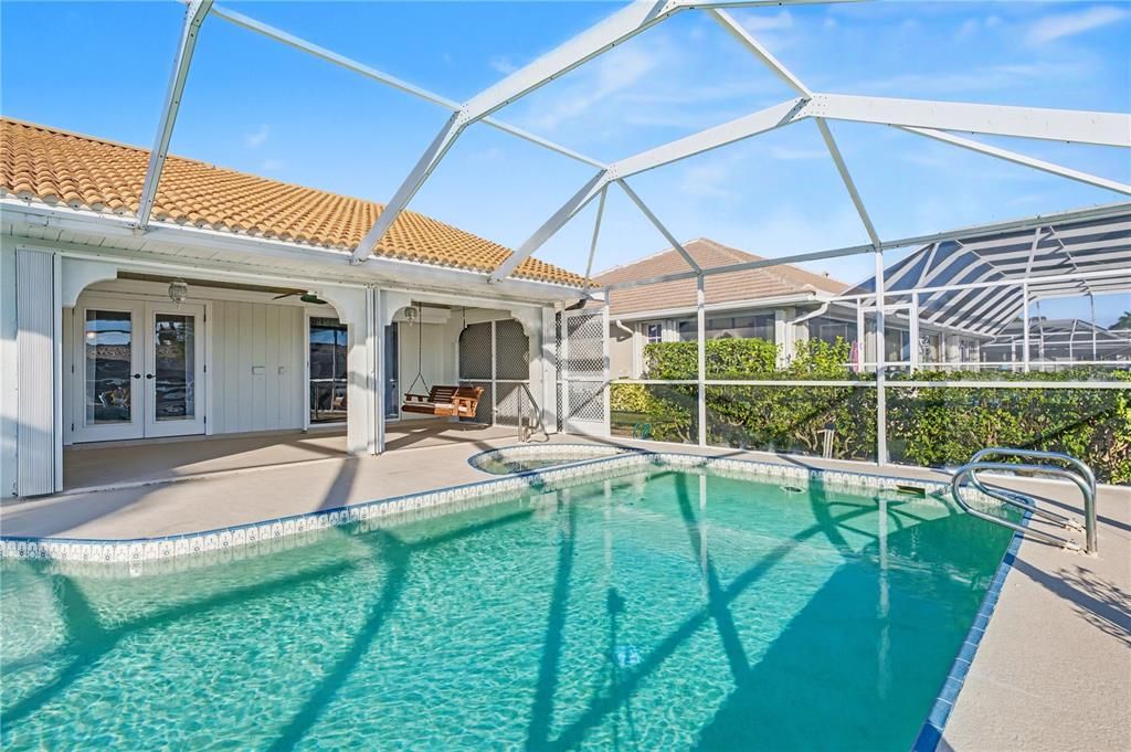 For Sale: $685,000 (3 beds, 2 baths, 2137 Square Feet)