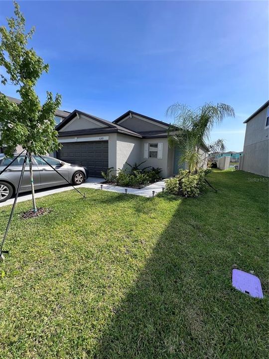 For Rent: $2,500 (3 beds, 2 baths, 1451 Square Feet)