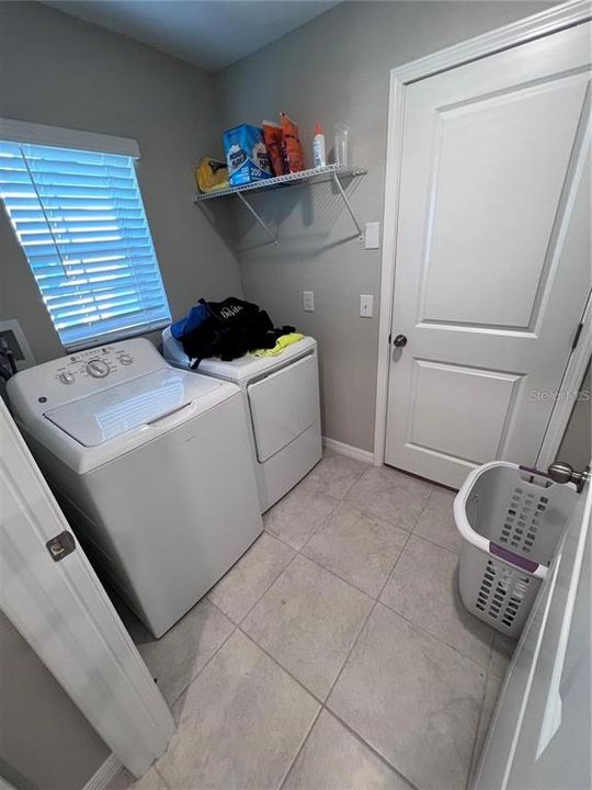 For Rent: $2,500 (3 beds, 2 baths, 1451 Square Feet)