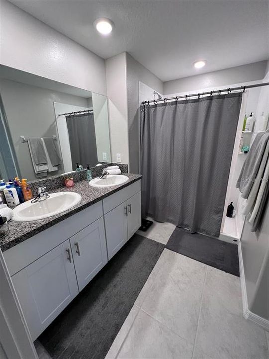 For Rent: $2,500 (3 beds, 2 baths, 1451 Square Feet)