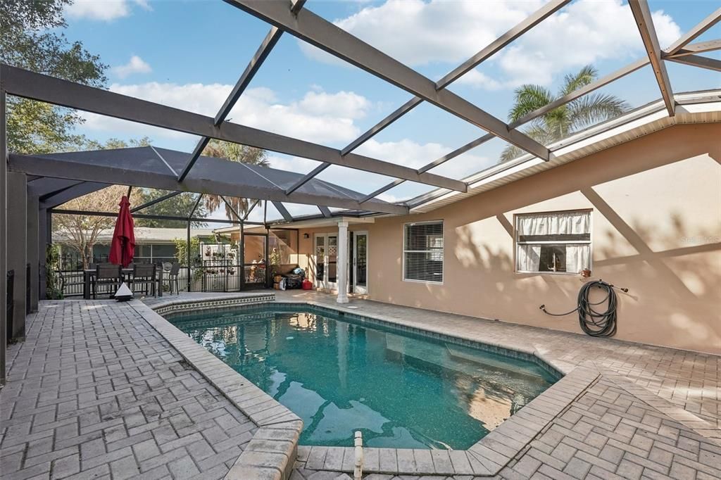 For Sale: $339,000 (3 beds, 2 baths, 1431 Square Feet)