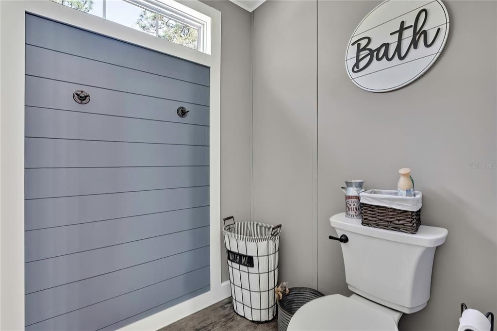 For Sale: $320,000 (4 beds, 2 baths, 2040 Square Feet)