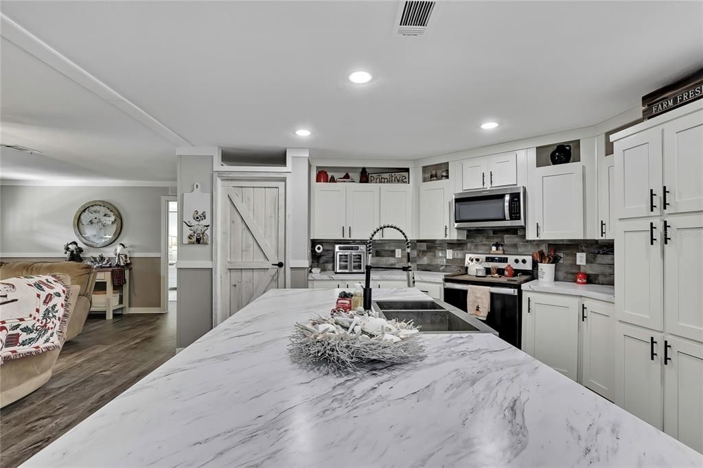 For Sale: $320,000 (4 beds, 2 baths, 2040 Square Feet)