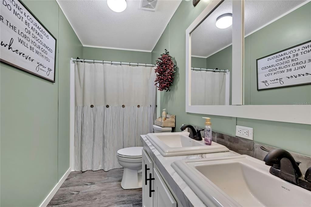 For Sale: $320,000 (4 beds, 2 baths, 2040 Square Feet)