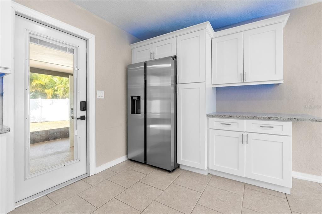 На продажу: $299,000 (3 спален, 2 ванн, 1008 Квадратных фут)