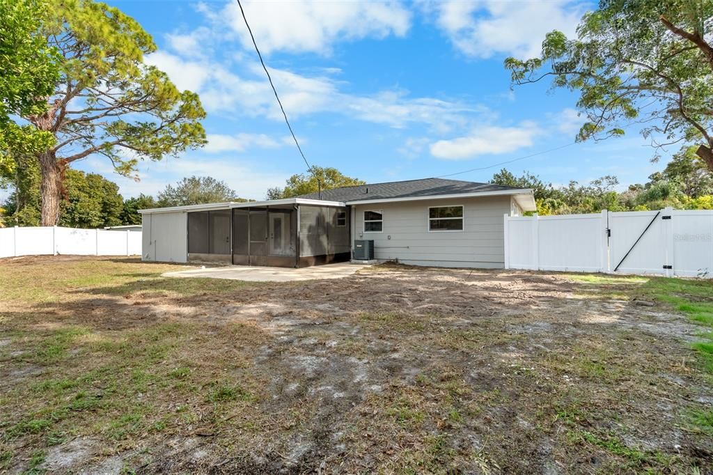 На продажу: $299,000 (3 спален, 2 ванн, 1008 Квадратных фут)