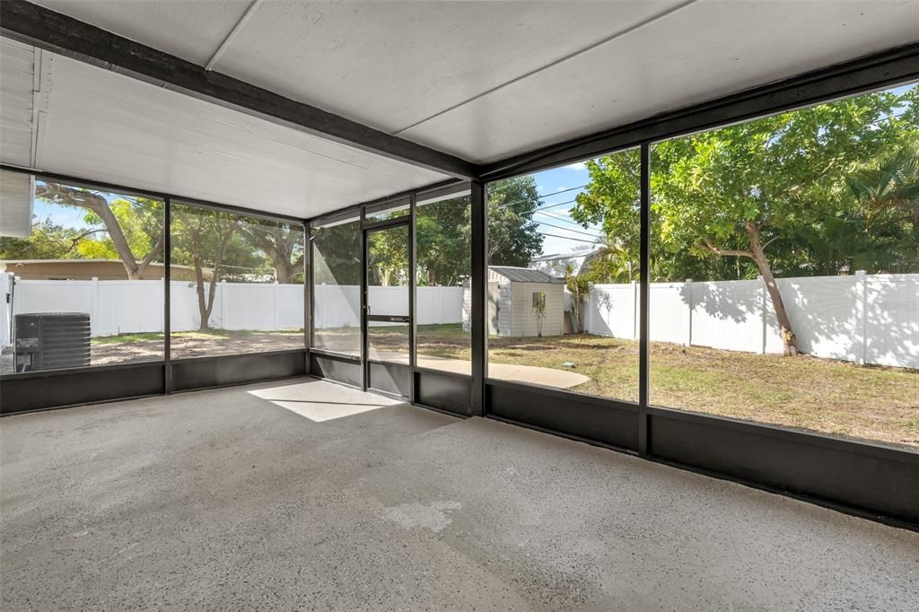 На продажу: $299,000 (3 спален, 2 ванн, 1008 Квадратных фут)