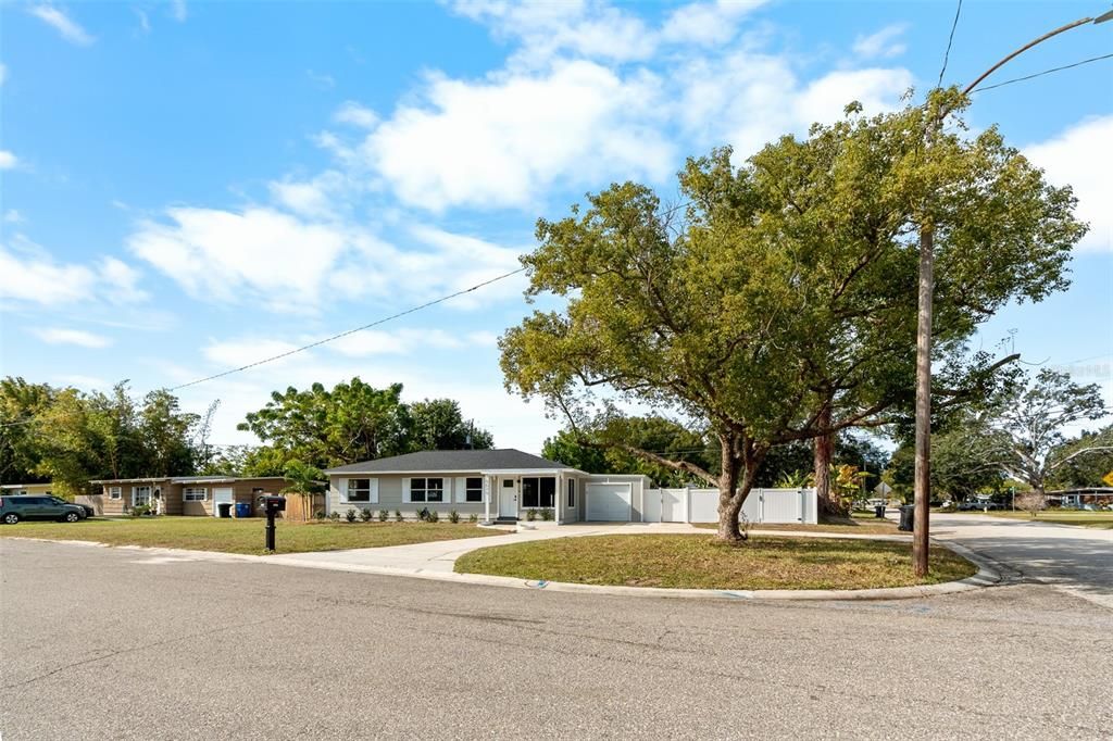 На продажу: $299,000 (3 спален, 2 ванн, 1008 Квадратных фут)