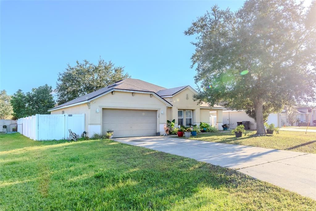For Sale: $310,000 (3 beds, 2 baths, 1809 Square Feet)