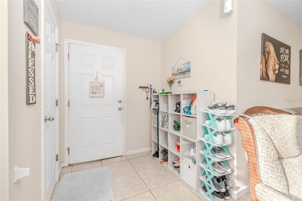 For Sale: $310,000 (3 beds, 2 baths, 1809 Square Feet)