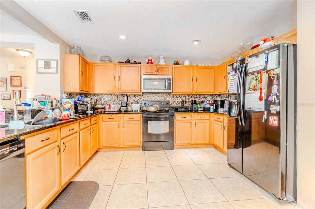 For Sale: $310,000 (3 beds, 2 baths, 1809 Square Feet)