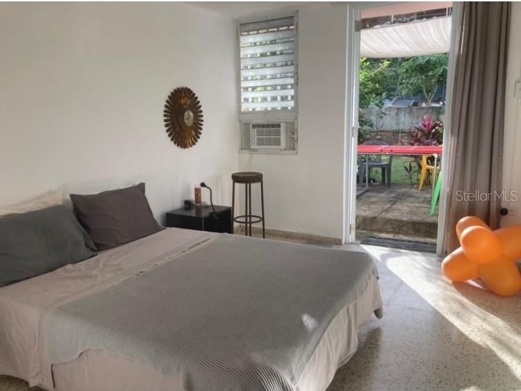 For Sale: $290,000 (3 beds, 2 baths, 4900 Square Feet)