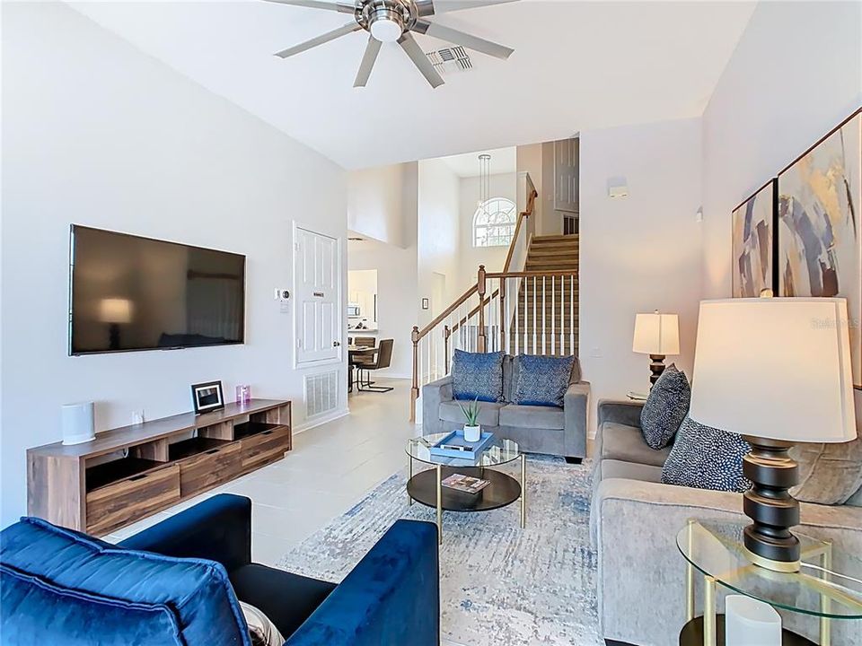 For Sale: $700,000 (5 beds, 5 baths, 2342 Square Feet)