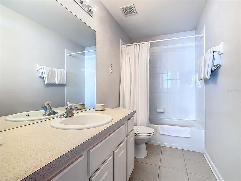 For Sale: $700,000 (5 beds, 5 baths, 2342 Square Feet)