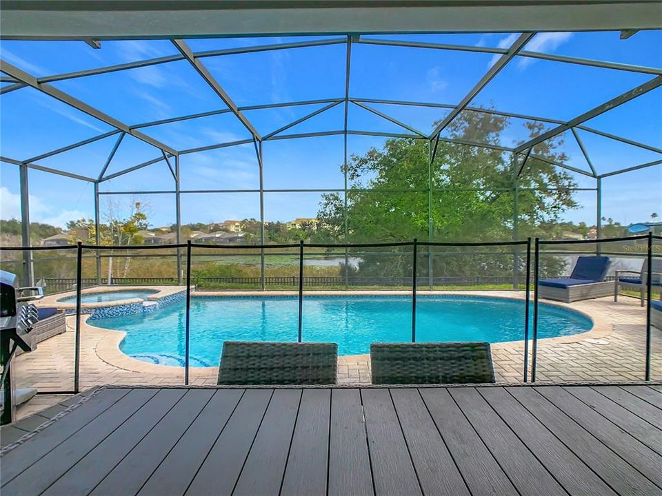 For Sale: $700,000 (5 beds, 5 baths, 2342 Square Feet)