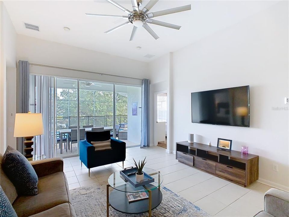 For Sale: $700,000 (5 beds, 5 baths, 2342 Square Feet)