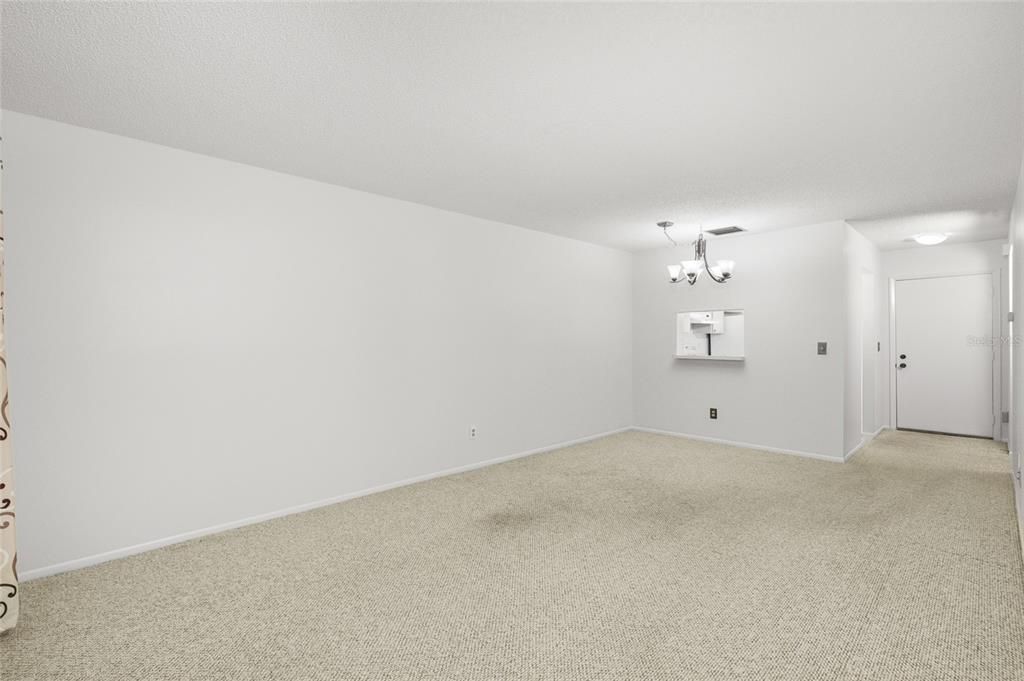 На продажу: $110,000 (1 спален, 1 ванн, 645 Квадратных фут)