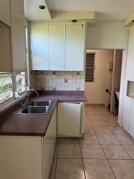 En Venta: $250,000 (3 camas, 2 baños, 1732 Pies cuadrados)