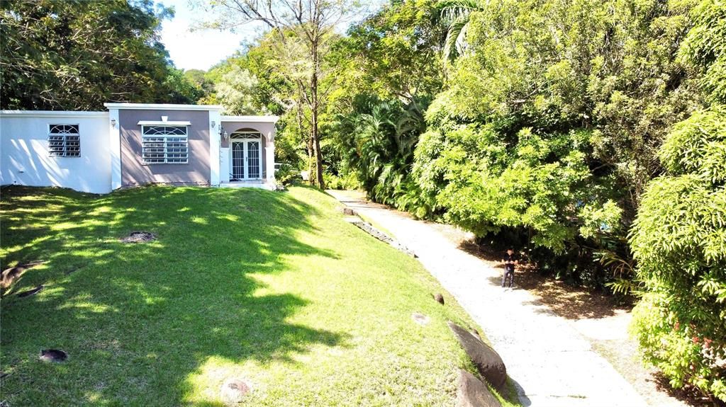 En Venta: $250,000 (3 camas, 2 baños, 1732 Pies cuadrados)