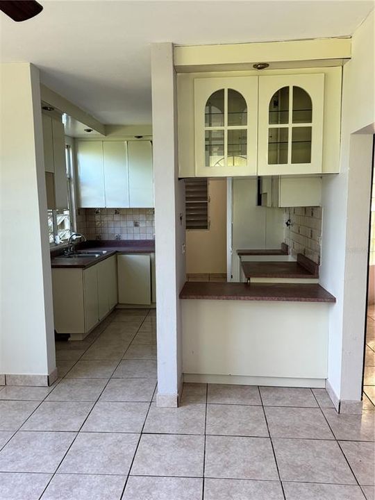 En Venta: $250,000 (3 camas, 2 baños, 1732 Pies cuadrados)