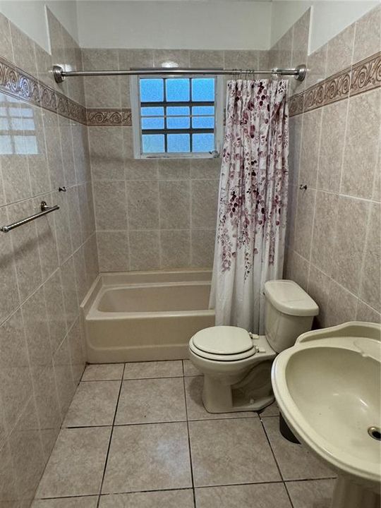 En Venta: $250,000 (3 camas, 2 baños, 1732 Pies cuadrados)