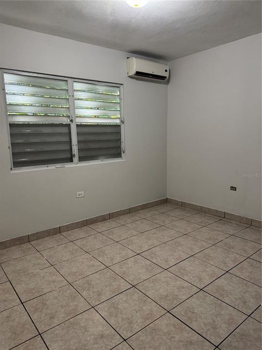 En Venta: $250,000 (3 camas, 2 baños, 1732 Pies cuadrados)