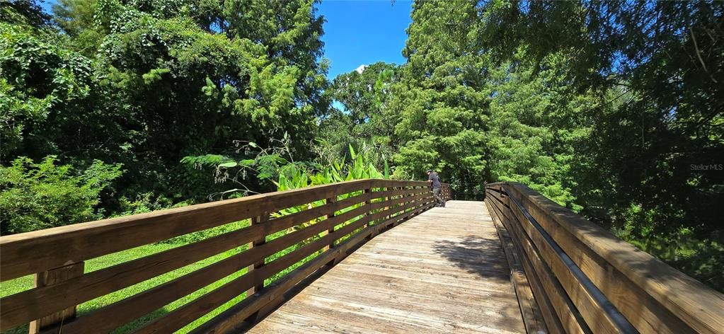 待售: $77,400 (1 贝兹, 1 浴室, 700 平方英尺)