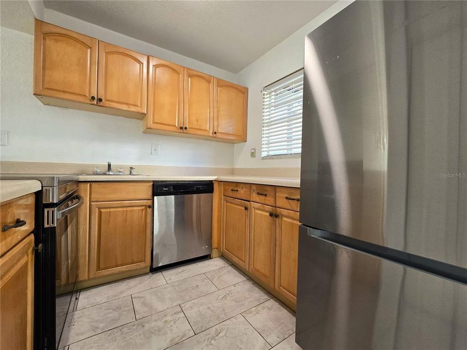 待售: $77,400 (1 贝兹, 1 浴室, 700 平方英尺)